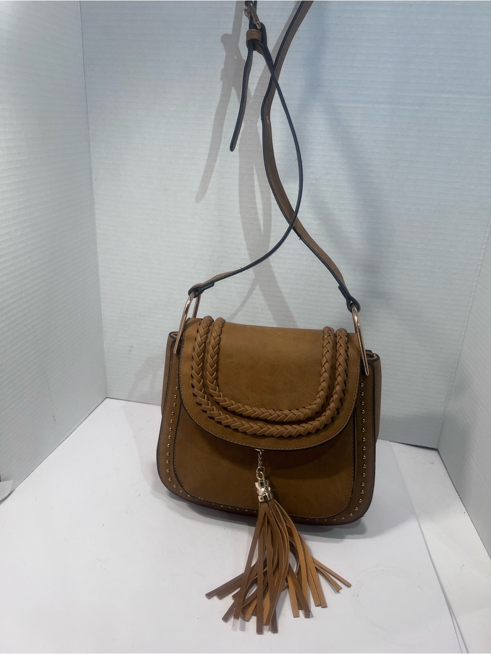 Braided Flap Tassel Crossbody Bag - Brown leather